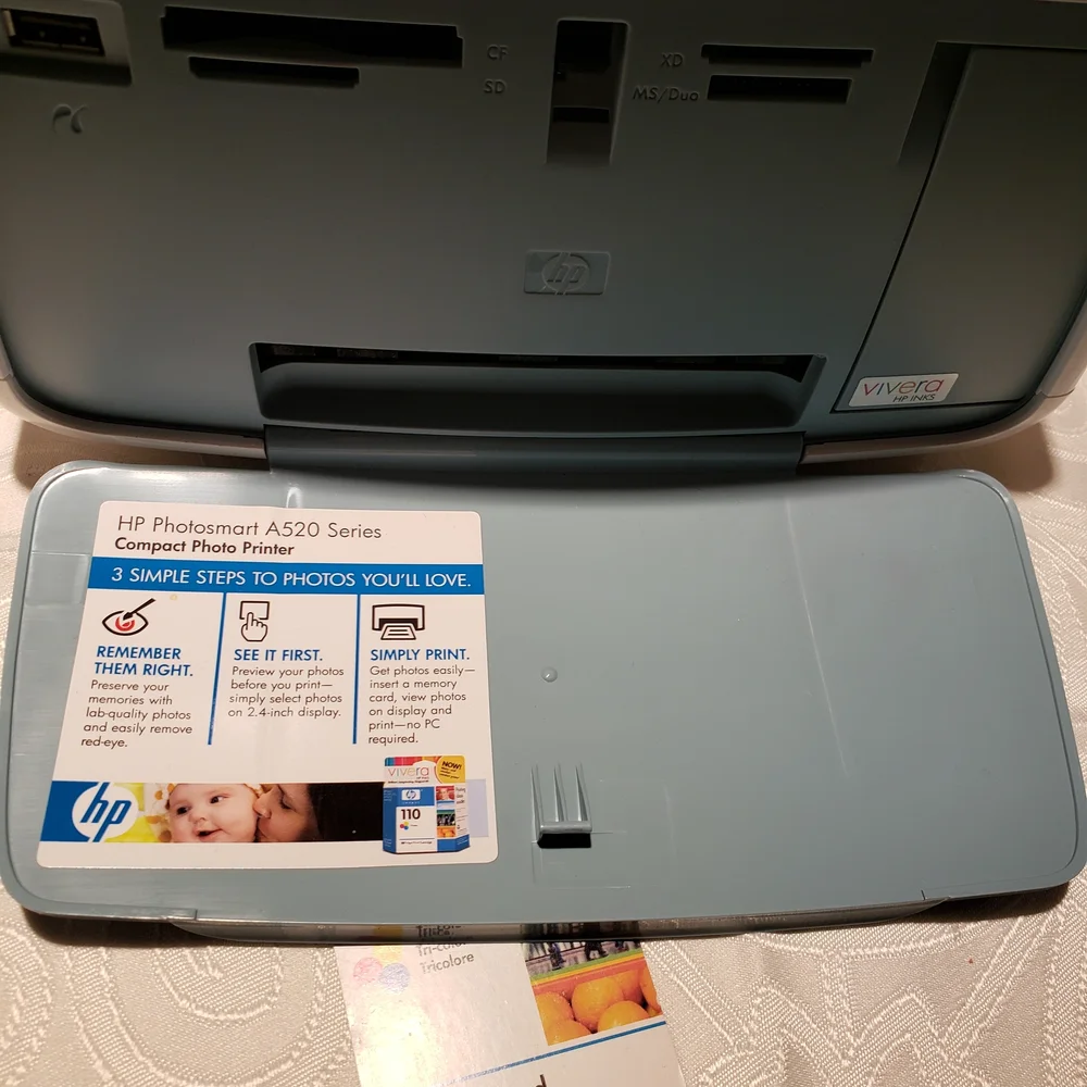 HP Photosmart A522 Compact Photo Printer - Blue